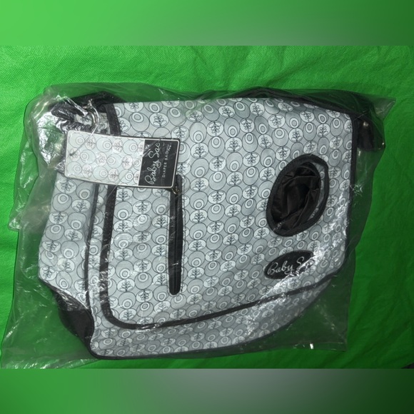 Baby sak gift bundle NWT size NB-3 months - Picture 2 of 4